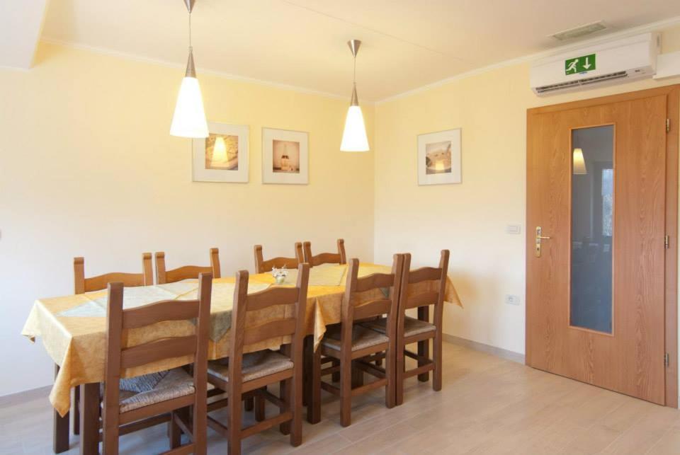 Kraljic - Primoz Cotar Bed & Breakfast Dornberk Екстериор снимка
